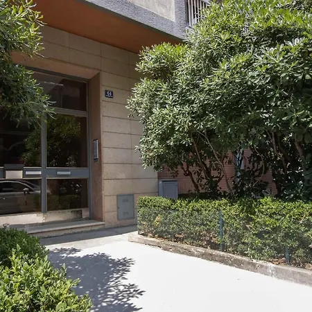 Fibra Superfast Politeama Rossetti Modern Apartmán Terst