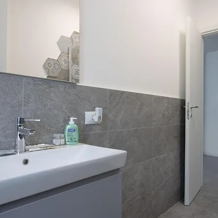 Apartmán Fibra Superfast Politeama Rossetti Modern *